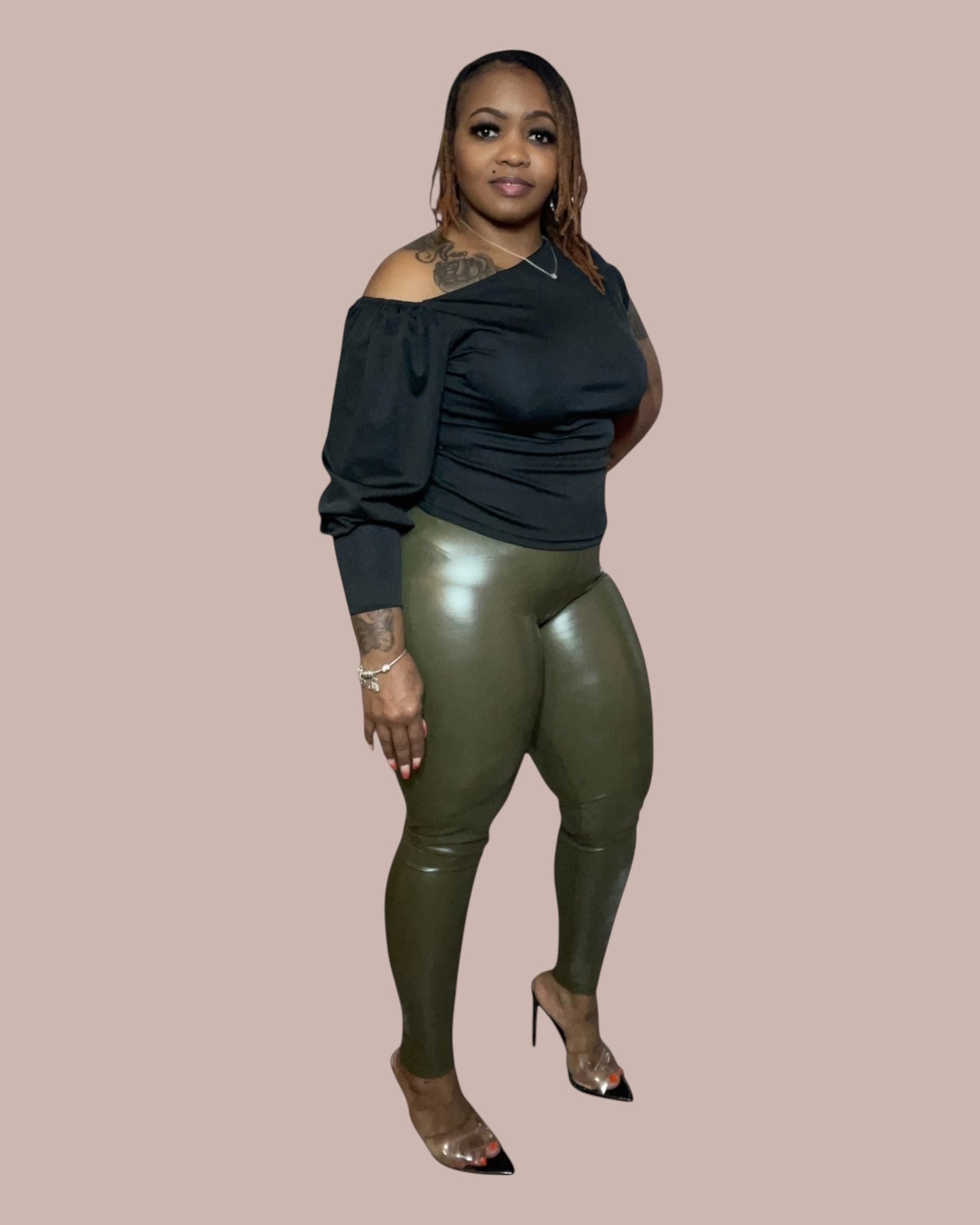 FAUX LEATHER LEGGINGS (OLIVE)