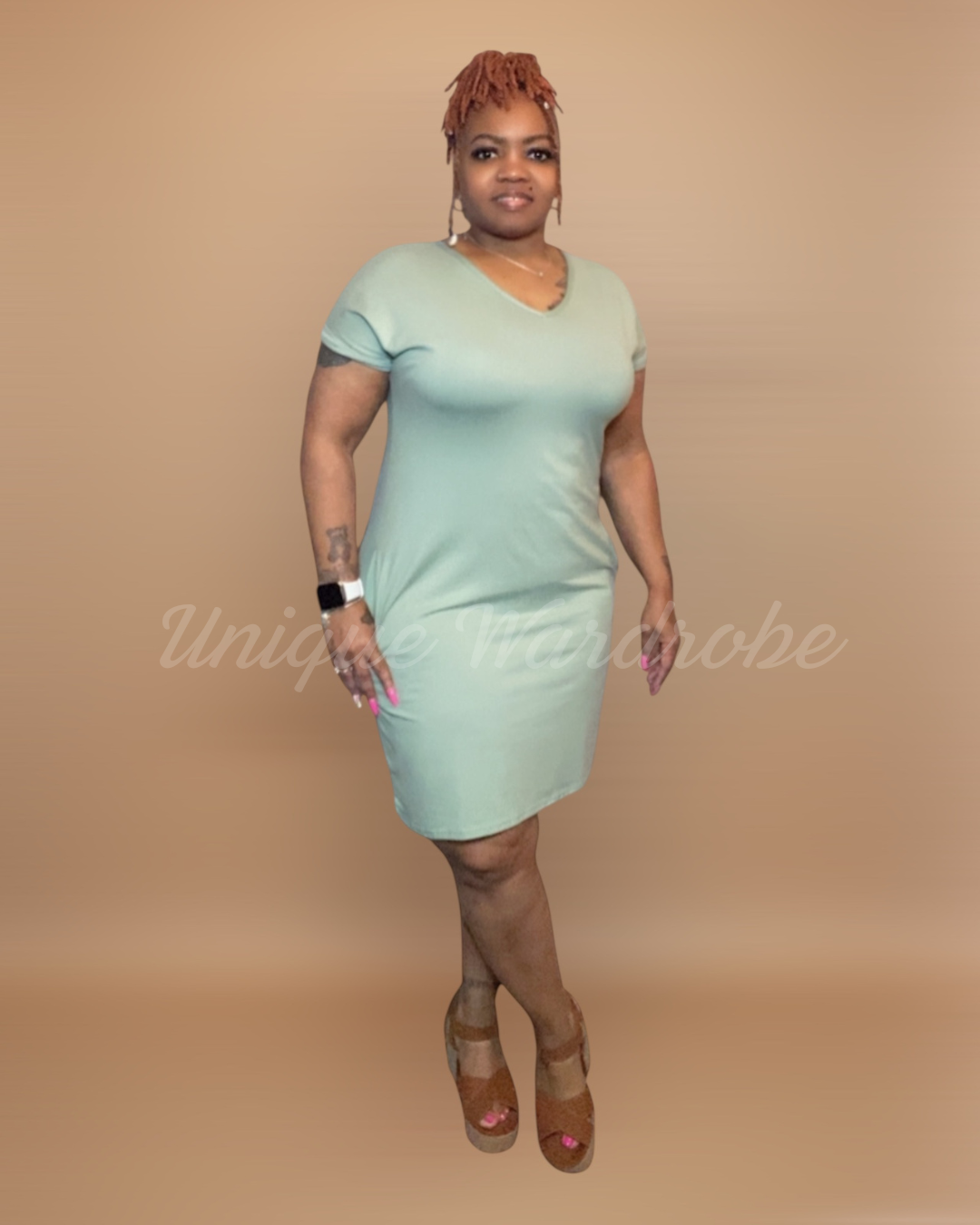 SIMPLE T-SHIRT DRESS (GREEN BAY)