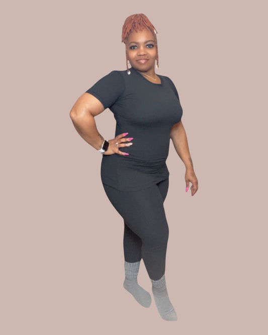 ESSENTIAL BASIC SET (BLACK)