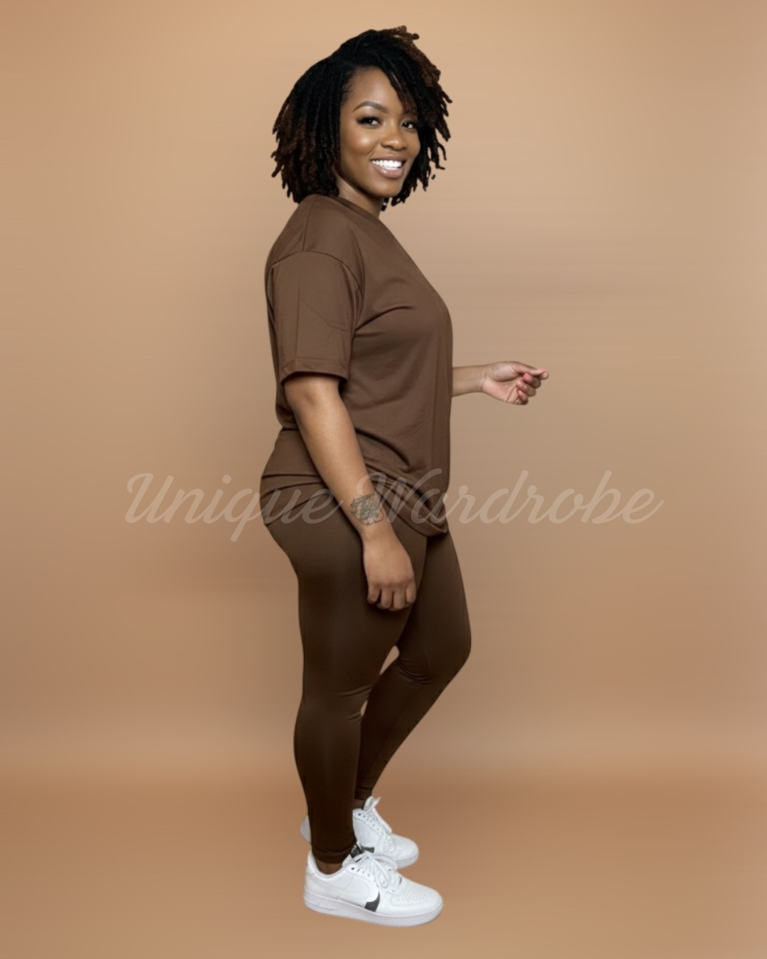 CHILL SET (BROWN)