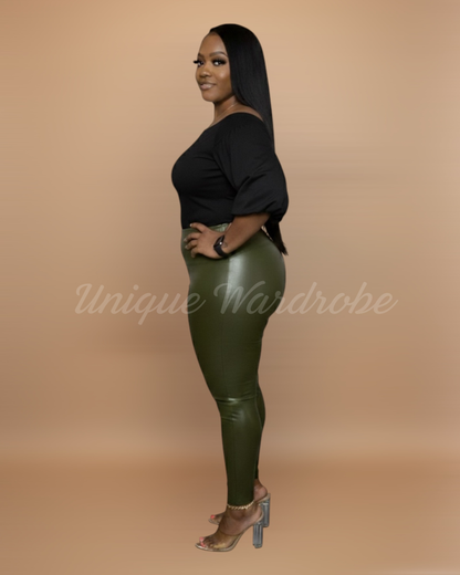 FAUX LEATHER LEGGINGS (OLIVE)