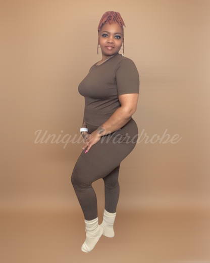 ESSENTIAL BASIC SET (MOCHA)