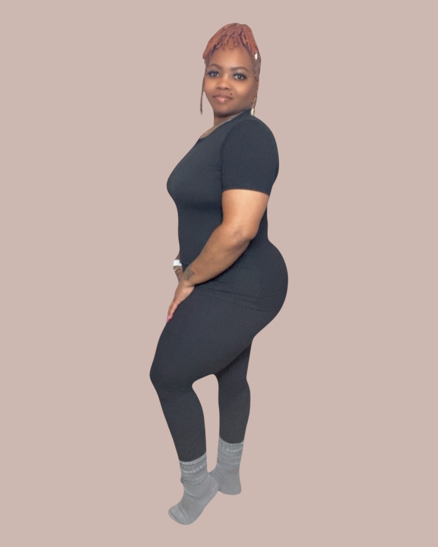 ESSENTIAL BASIC SET (BLACK)