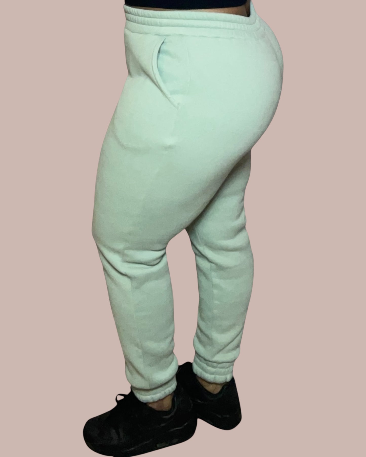 FLEECE JOGGERS (SAGE)