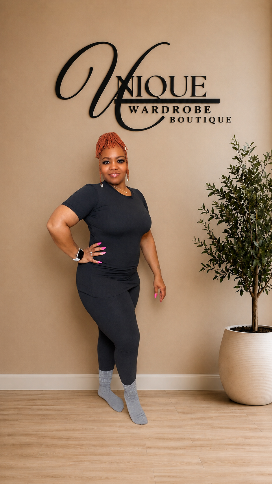 ESSENTIAL BASIC SET (BLACK)